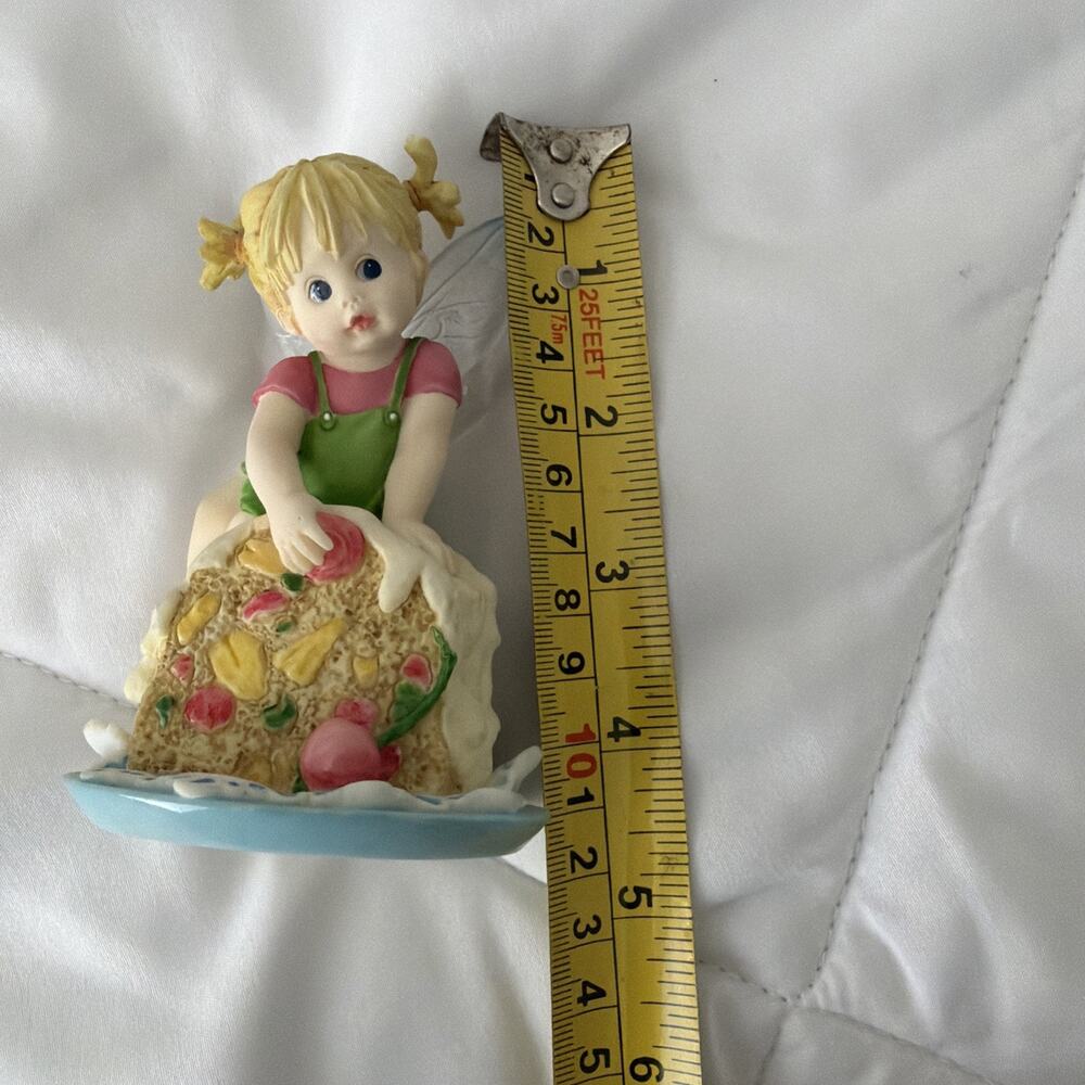 My Little Kitchen Fairies "Fruitcake Fairie" Fruitcake Figurine 117864 - Picture 4 of 5